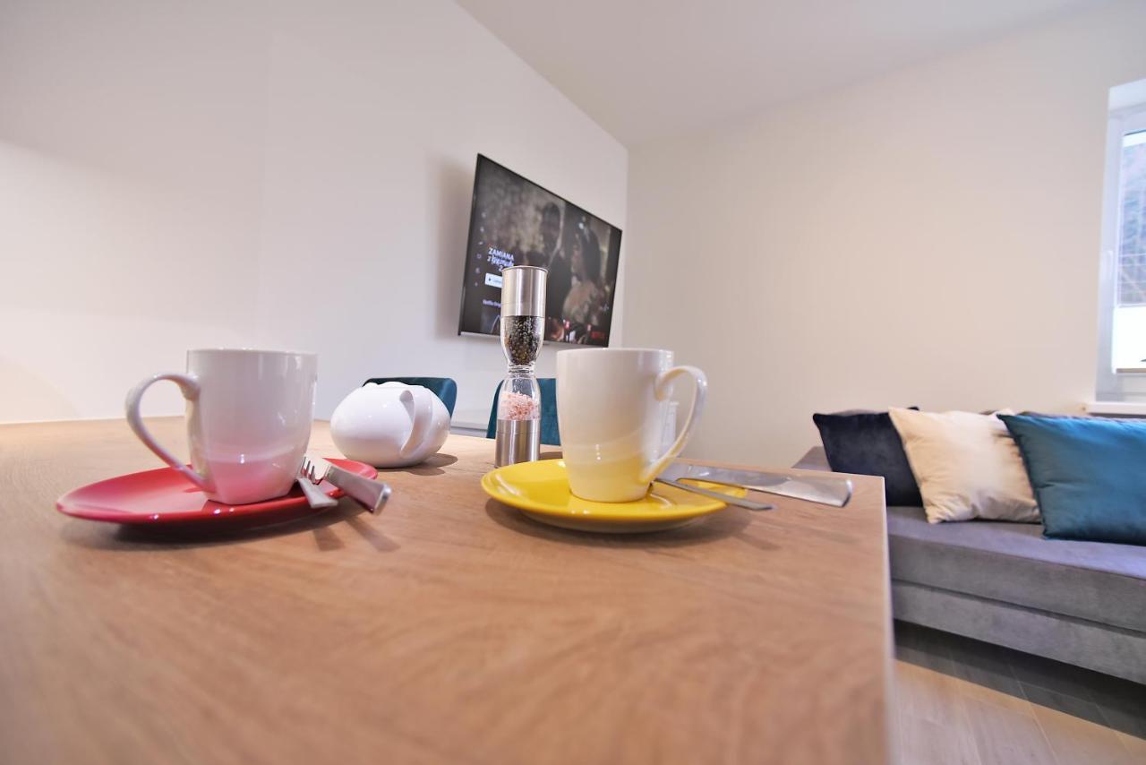 Apartamenty Sjesta River Kudowa-Zdrój Buitenkant foto