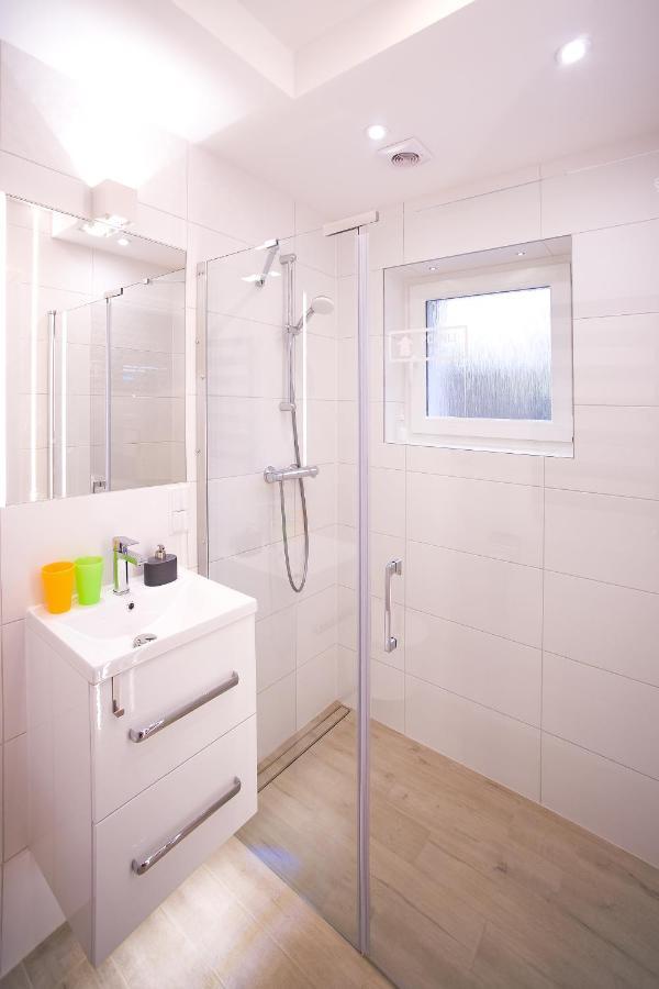 Apartamenty Sjesta River Kudowa-Zdrój Buitenkant foto